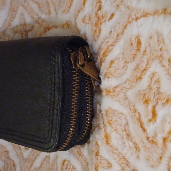 Universal thread - Picture 2 of 5